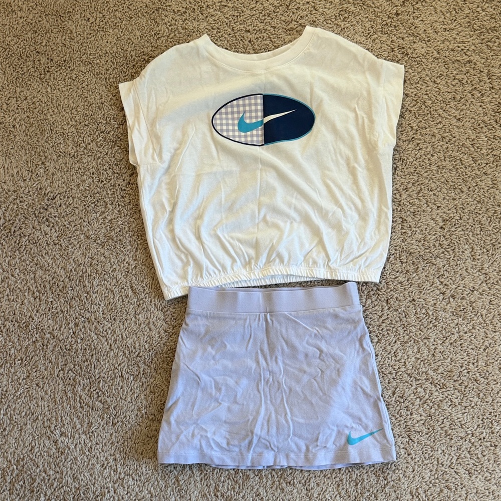 Nike White and Purple Athletic Set